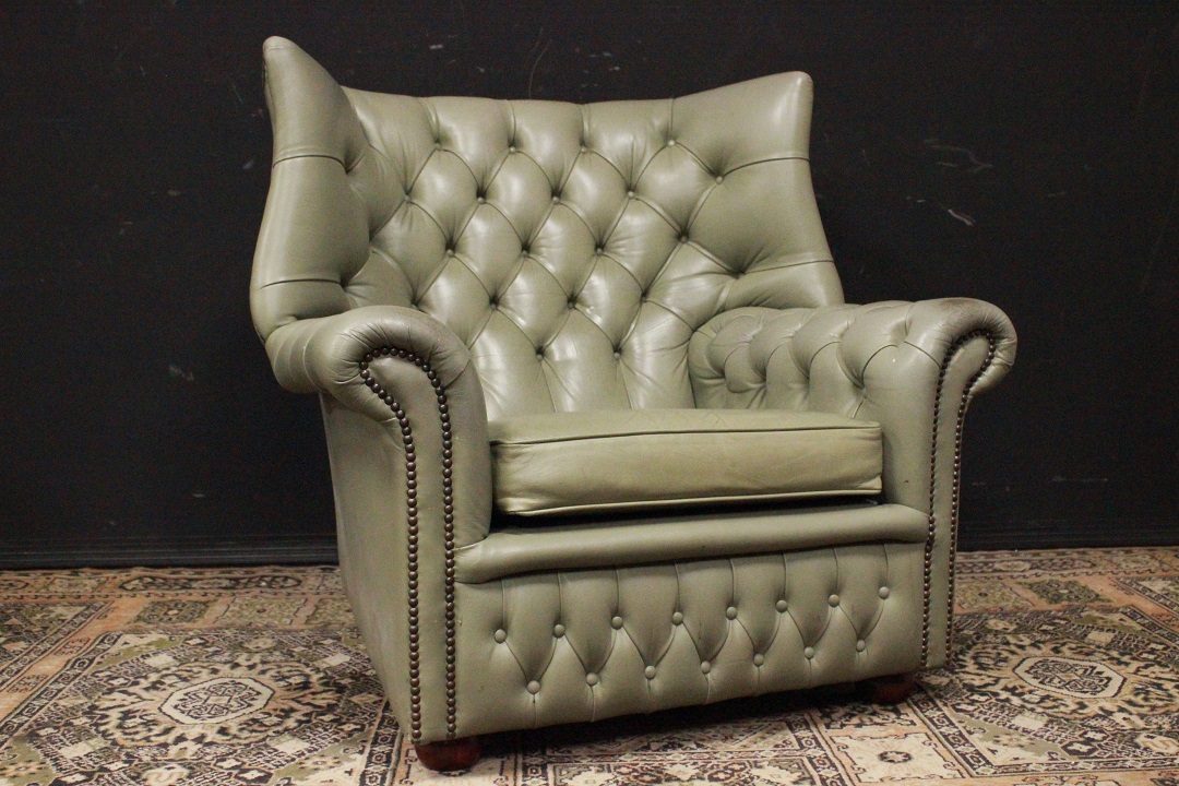 921_Poltrona_Armchair_Chester_Chesterfield_bergere_king_size_leather_pelle_grigio_muschio_musk_grey_originale_original_english_inglese_UK_3