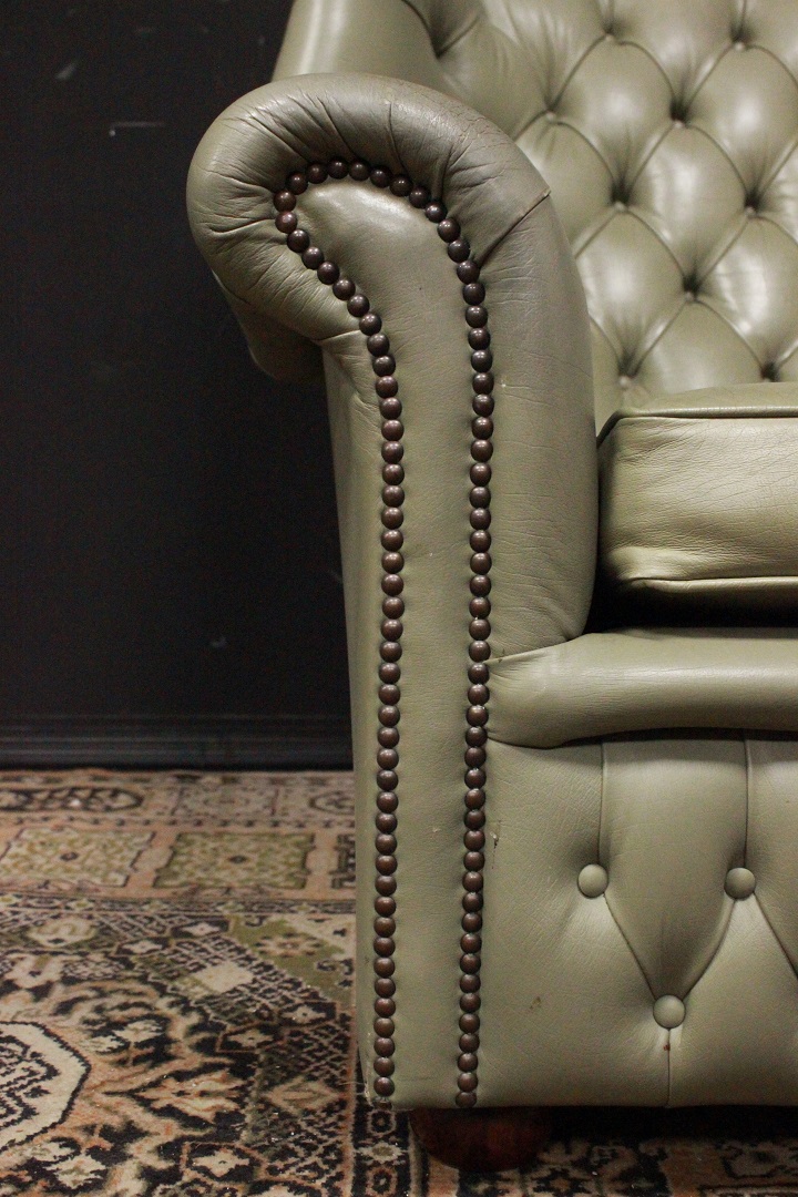 921_Poltrona_Armchair_Chester_Chesterfield_bergere_king_size_leather_pelle_grigio_muschio_musk_grey_originale_original_english_inglese_UK_5