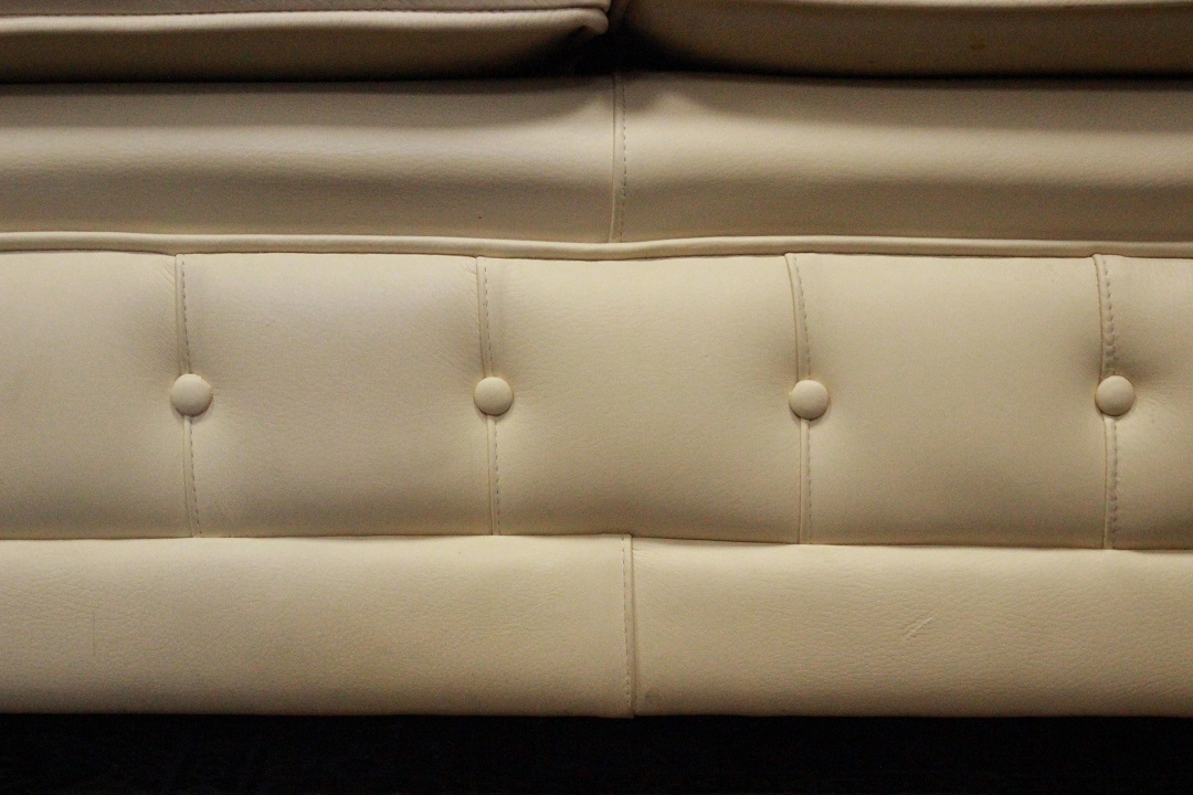 929_Divano_Sofa_Chester_Chesterfield_club_due_posti_2_leather_pelle_avorio_ivory_originale_original_english_inglese_UK_2