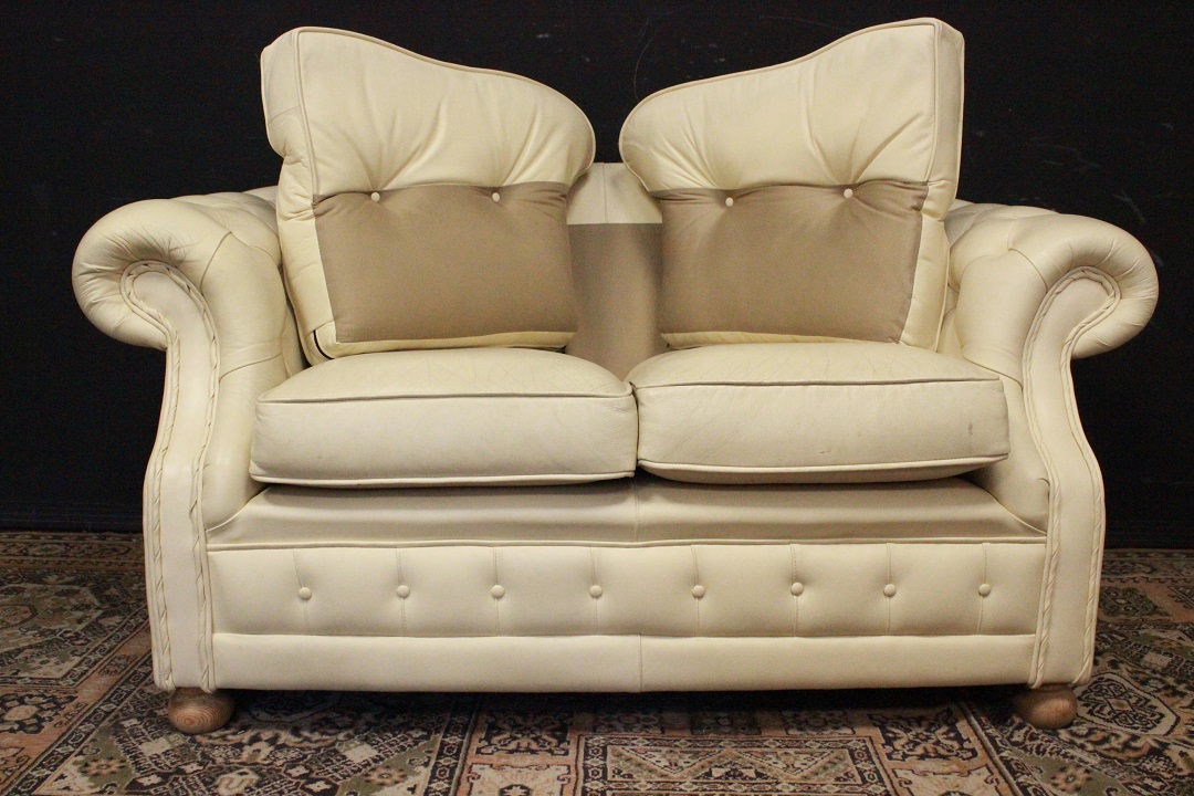 929_Divano_Sofa_Chester_Chesterfield_club_due_posti_2_leather_pelle_avorio_ivory_originale_original_english_inglese_UK_7
