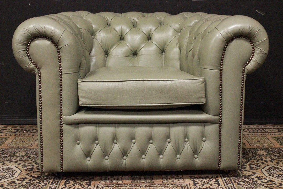 949_Poltrona_Armchair_Chester_Chesterfield_bergere_king_size_leather_pelle_grigio_muschio_musk_grey_originale_original_english_inglese_UK_0