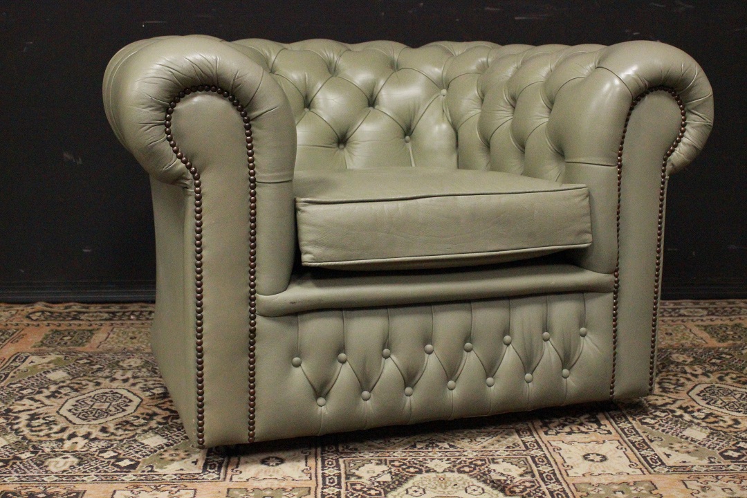 949_Poltrona_Armchair_Chester_Chesterfield_bergere_king_size_leather_pelle_grigio_muschio_musk_grey_originale_original_english_inglese_UK_3