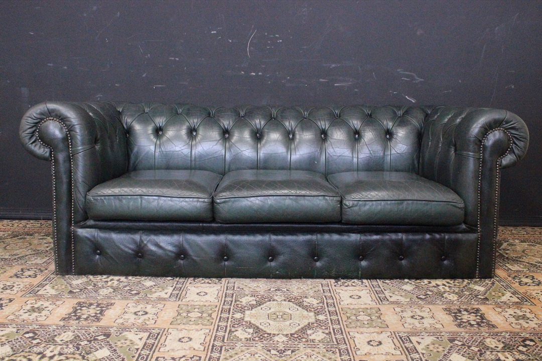 979_Divano_Sofa_Chester_Chesterfield_club_tre_posti_3_three_seater_leather_pelle_verde_nerastro_green_black_originale_original_english_inglese_UK_3