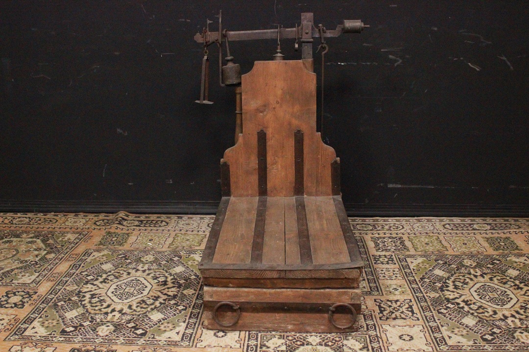 999_bilancia_pesa_in_legno_ferro_bassocunea_prima_metà_Novecento_Italia_italiana_ITA_0