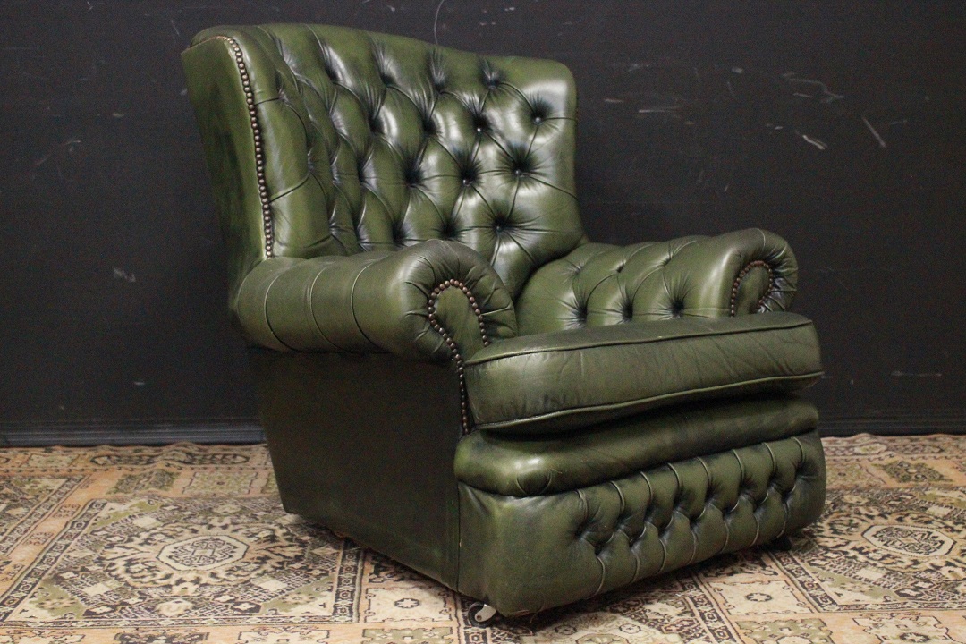 1001_Poltrona_Armchair_Chester_Chesterfield_bergere_leather_pelle_verde_oliva_green_originale_original_english_inglese_UK_3