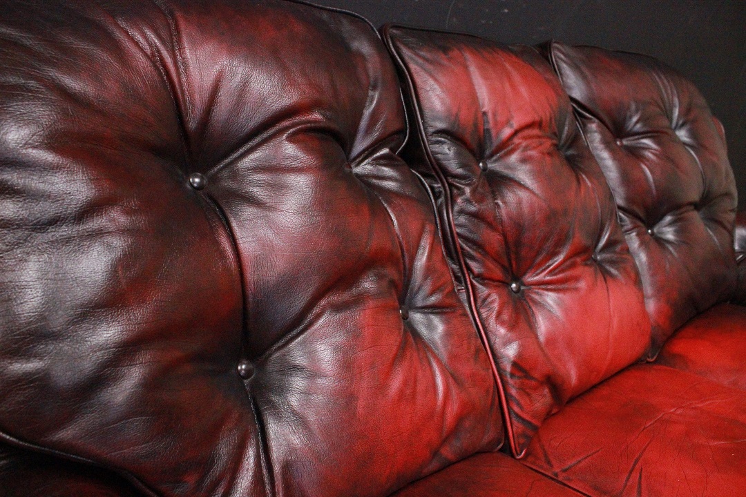 1003_Divano_Sofa_Chester_Chesterfield_bergere_leather_bordeaux_pelle_originale_original_english_inglese_UK_9