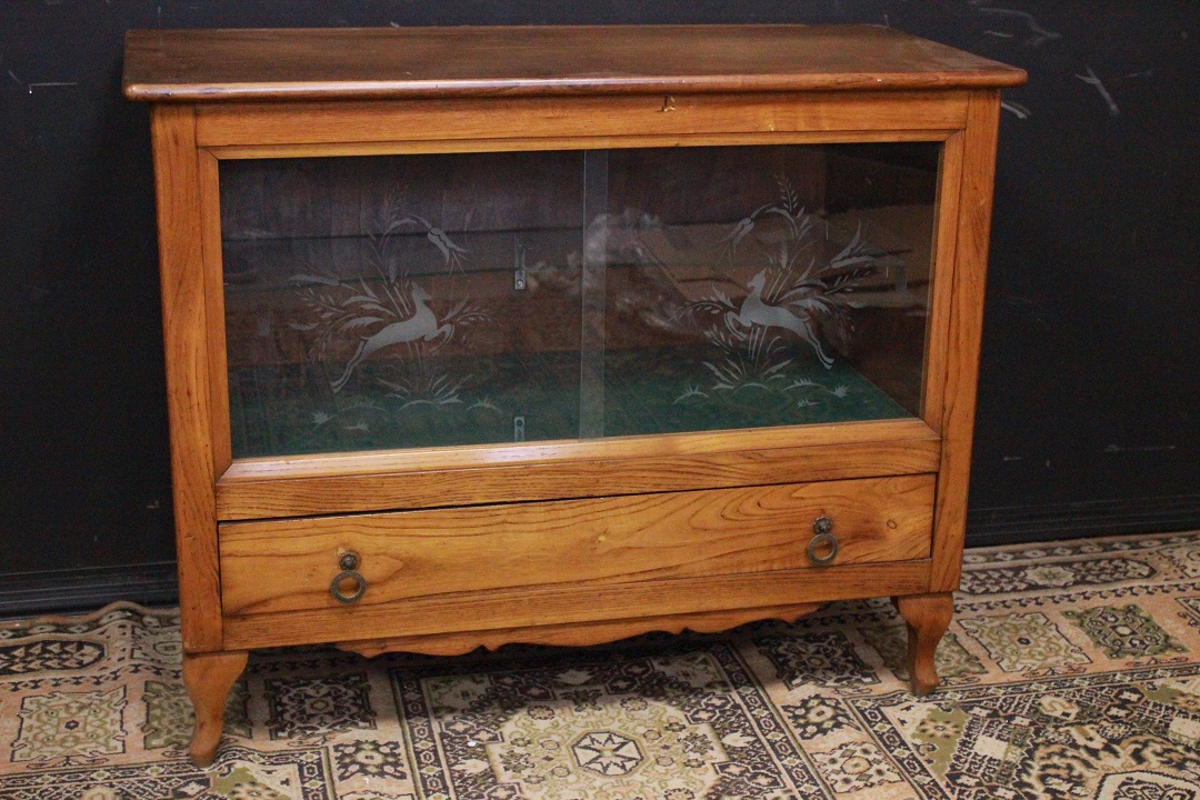 1013_mobile_vetrina_vetro_decorato_cassetti_legno_chiaro_seconda_metà_Novecento_italiano_Italia_ITA_4
