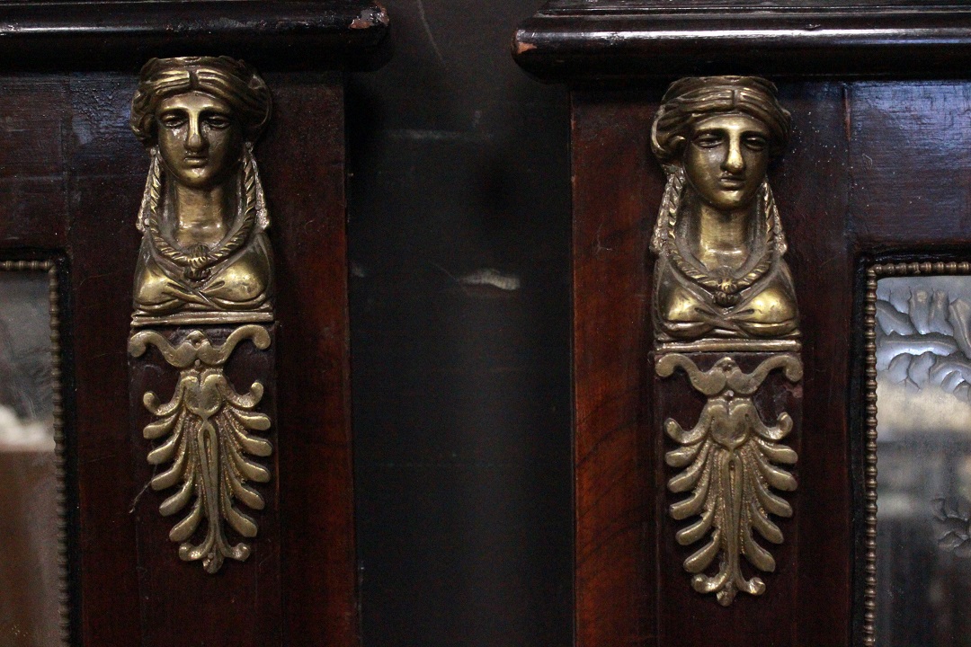 805_specchiera_specchio_specchi_due_2_retoru_d'egypte_style_legno_scuro_prima_metà_Novecento_francese_Francia_FRA_1