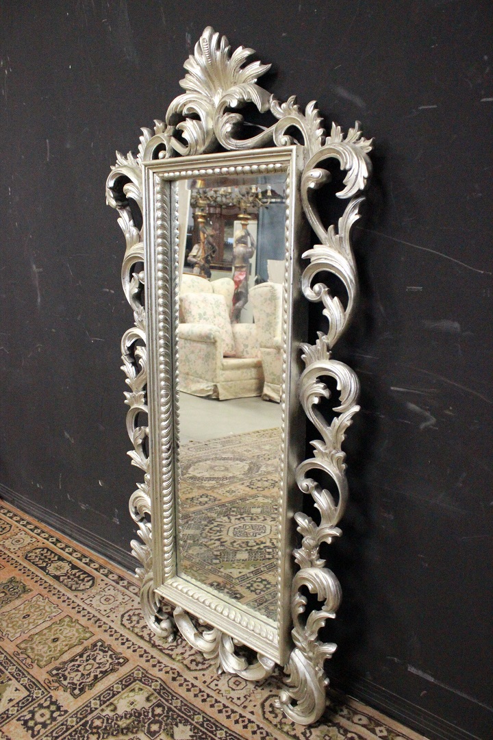 361_specchiera_specchio_da_appendere_legno_scolpito_argentato_vetro_molato_cornice_fine_XX_inizio_XXI_secolo_asiatica_inglese_UK_5