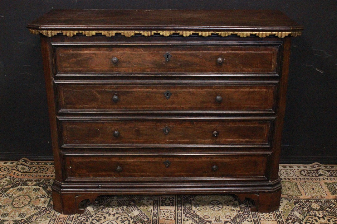1053_cassettone_mobile_4_quattro_cassetti_XVII_secolo_legno_noce_Lombardia_italiano_Italia_ITA_0