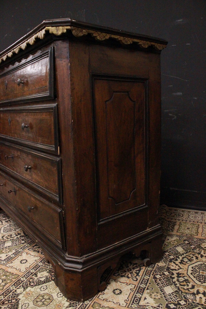 1053_cassettone_mobile_4_quattro_cassetti_XVII_secolo_legno_noce_Lombardia_italiano_Italia_ITA_23
