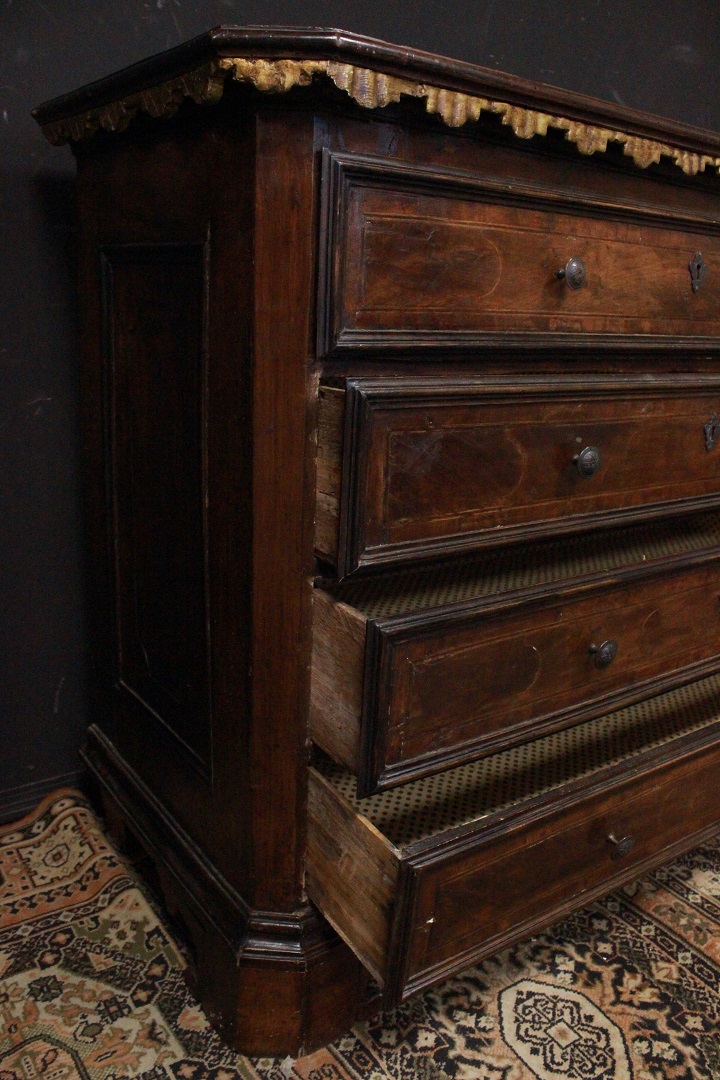 1053_cassettone_mobile_4_quattro_cassetti_XVII_secolo_legno_noce_Lombardia_italiano_Italia_ITA_3