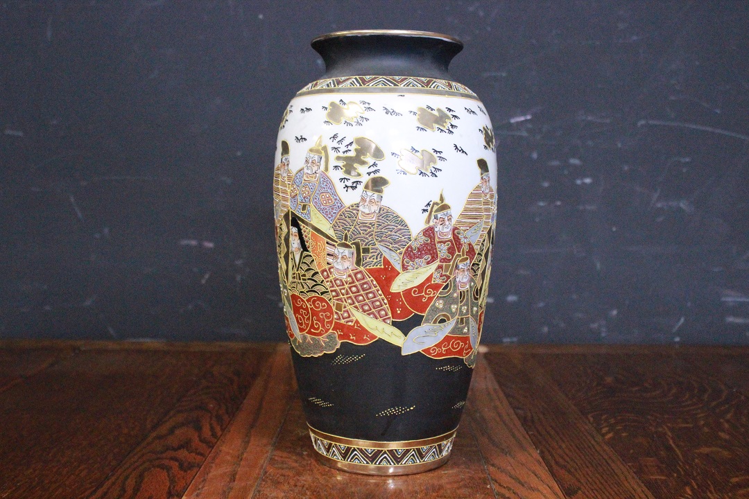 596_vaso_vase_orientale_figure_seconda_metà_XX_secolo_marchio_Satsuma_Giappone_JPN_0