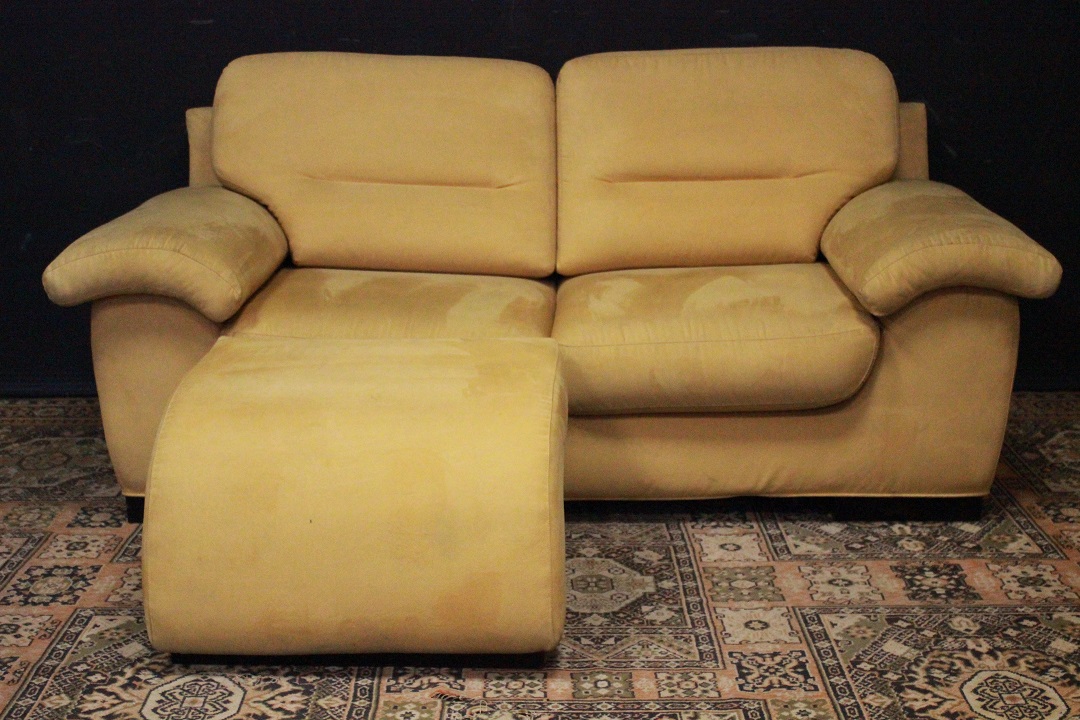 1080_divano_sofa_nuovo_esposizione_tessuto_microfibra_giallo_pouf_mobile_tre_posti_3_italiano_Italia_ITA_4