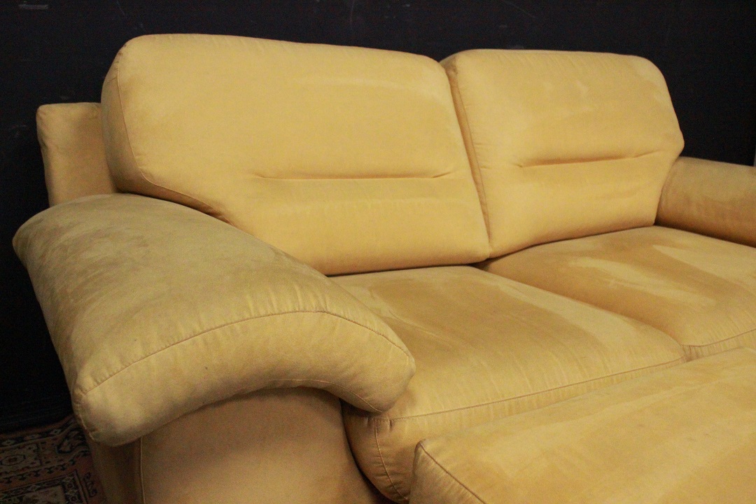 1080_divano_sofa_nuovo_esposizione_tessuto_microfibra_giallo_pouf_mobile_tre_posti_3_italiano_Italia_ITA_7