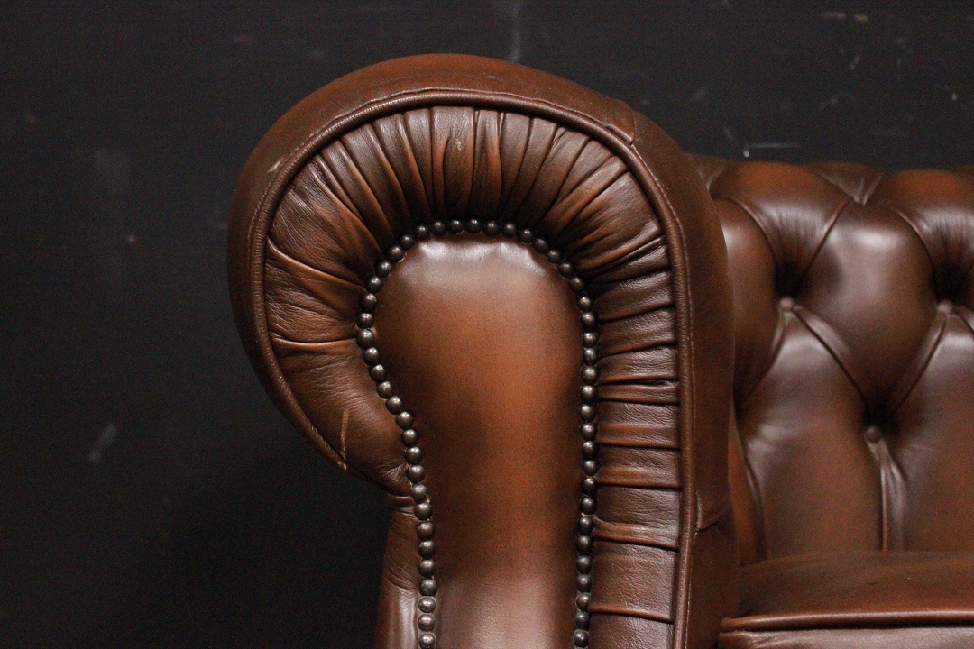 939_divano_bergere_sofa_Chesterfield_Chester_original_originale_marrone_rame_brown_english_inglese_leather_3_posti_pelle_UK_Brescia_Roncadelle_4