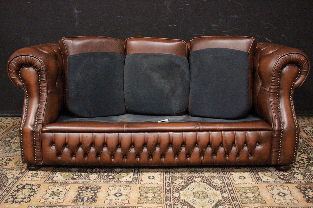 939_divano_bergere_sofa_Chesterfield_Chester_original_originale_marrone_rame_brown_english_inglese_leather_3_posti_pelle_UK_Brescia_Roncadelle_9