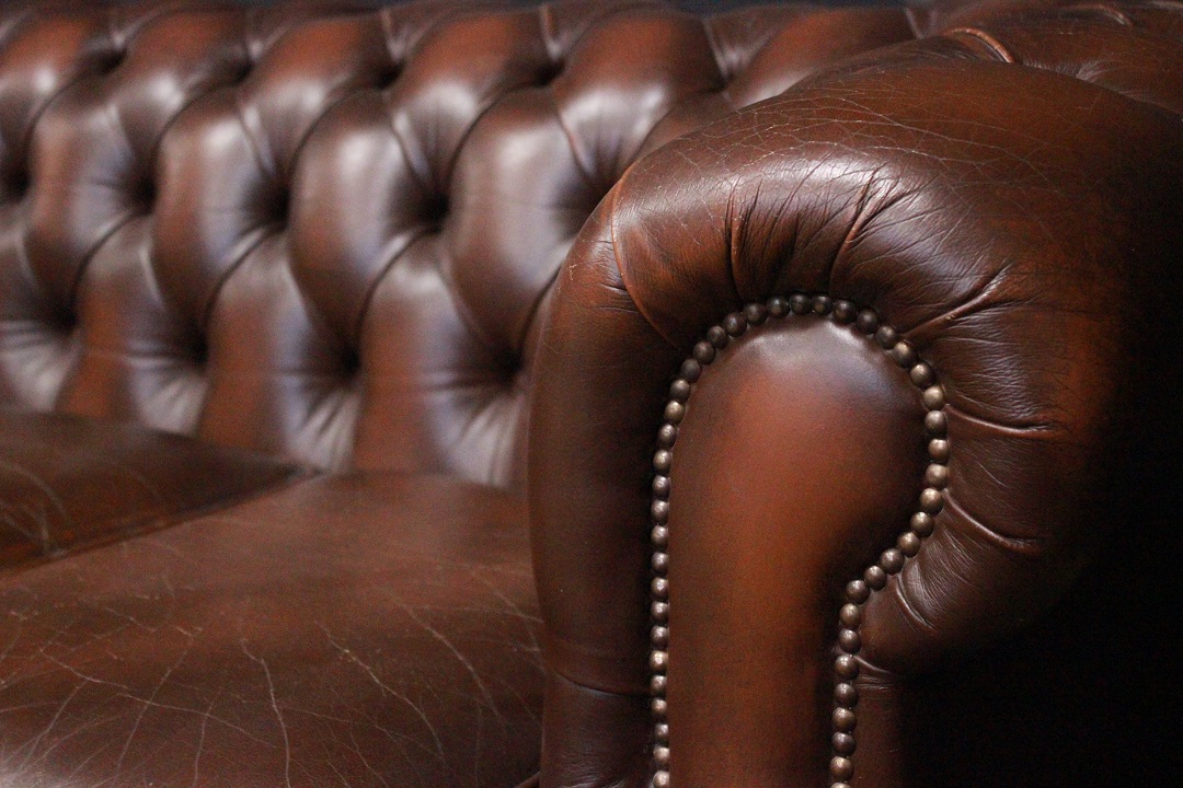 274_Divano_Sofa_Chester_Chesterfield_club_leather_pelle_marrone_chiaro_light_brown_originale_original_english_inglese_UK_1