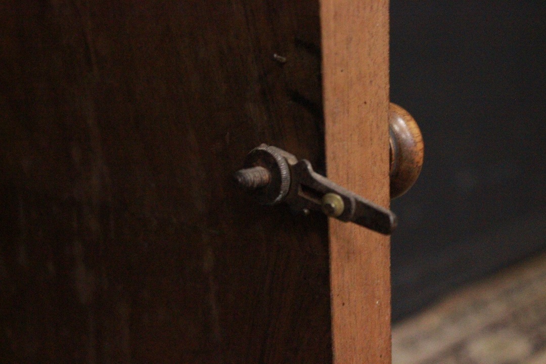 1096_comodino_mobiletto_legno_marmo_scuro_Novecento_XX_secolo_francese_Francia_FRA_1