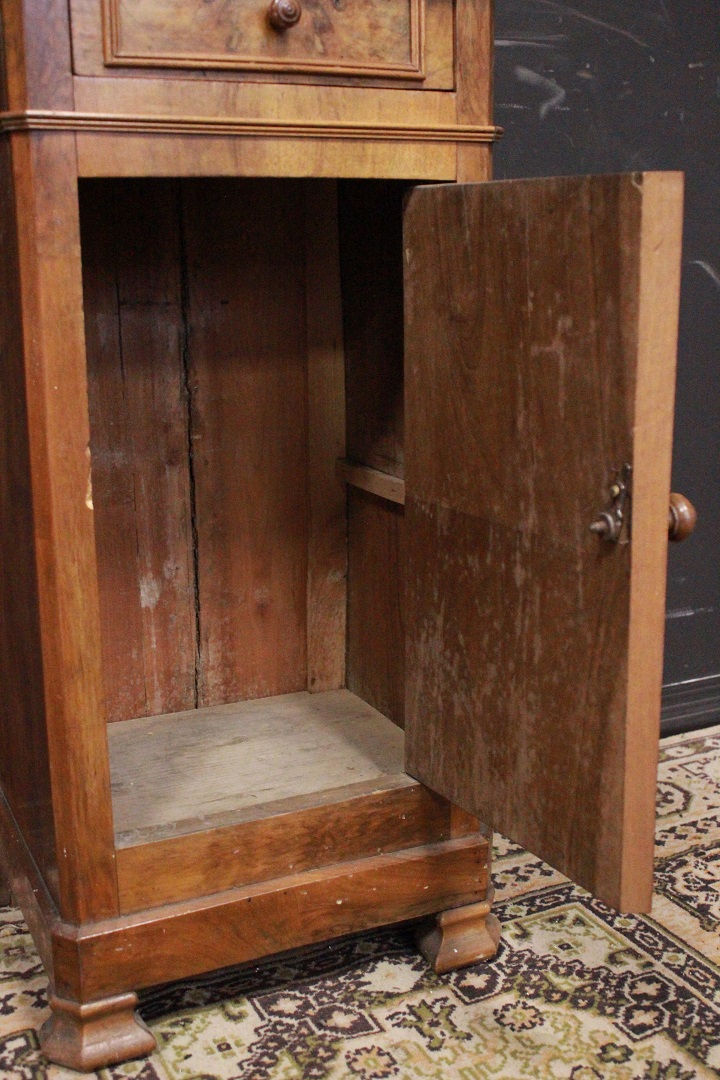 1096_comodino_mobiletto_legno_marmo_scuro_Novecento_XX_secolo_francese_Francia_FRA_6