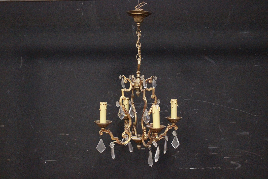 1109_lampadario_4_quattro_luci_luce_vetri_decorativi_seconda_metà_X_secolo_Brescia_Roncadelle_0