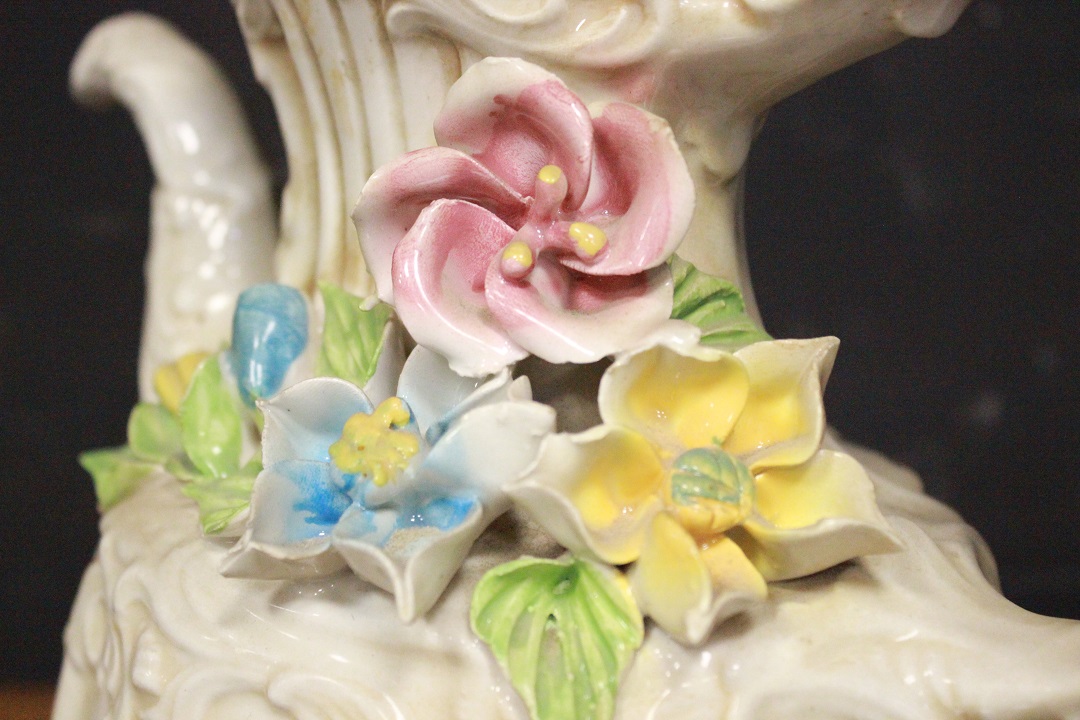 1149_teiera_fiori_porcellana_seconda_metà_XX_secolo_Brescia_Roncadelle_italiano_Italia_ITA_1