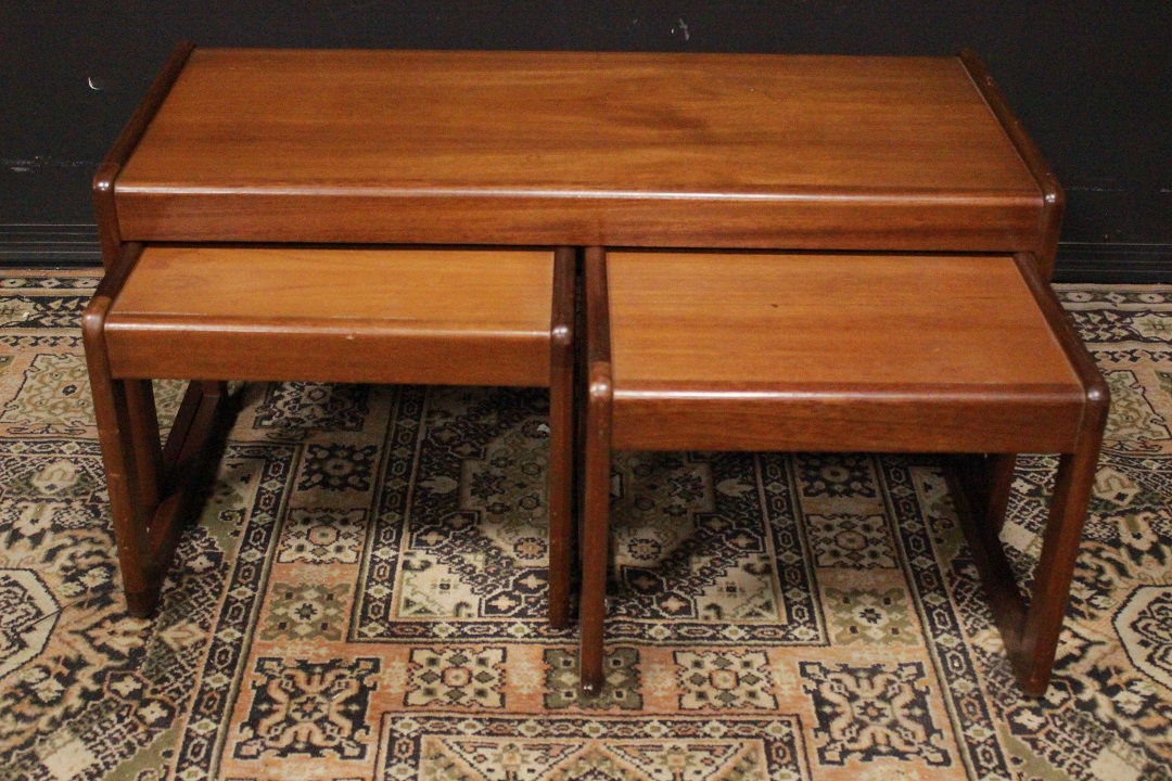 1170_tris_tavolini_nido_incastro_inglesi_originali_legno_english_original_coffee_table_set_three_triple_wood_Brescia_Roncadelle_UK_2