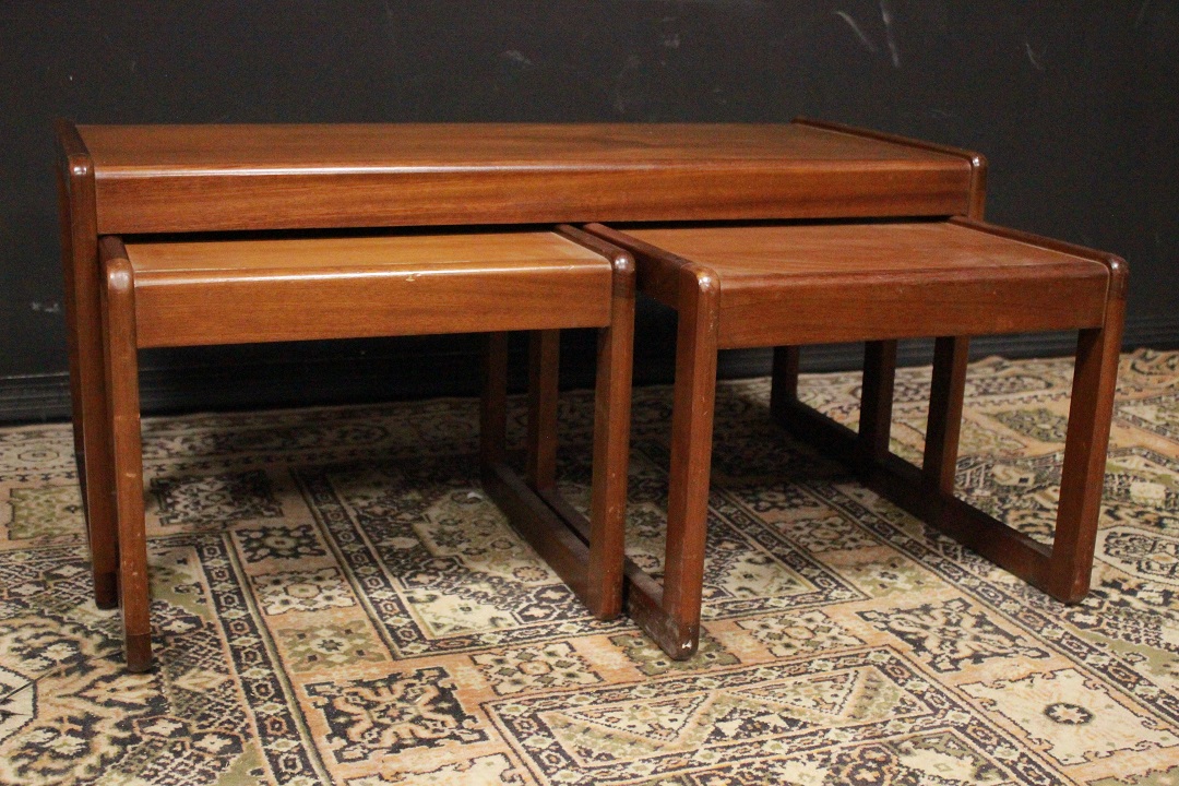 1170_tris_tavolini_nido_incastro_inglesi_originali_legno_english_original_coffee_table_set_three_triple_wood_Brescia_Roncadelle_UK_7