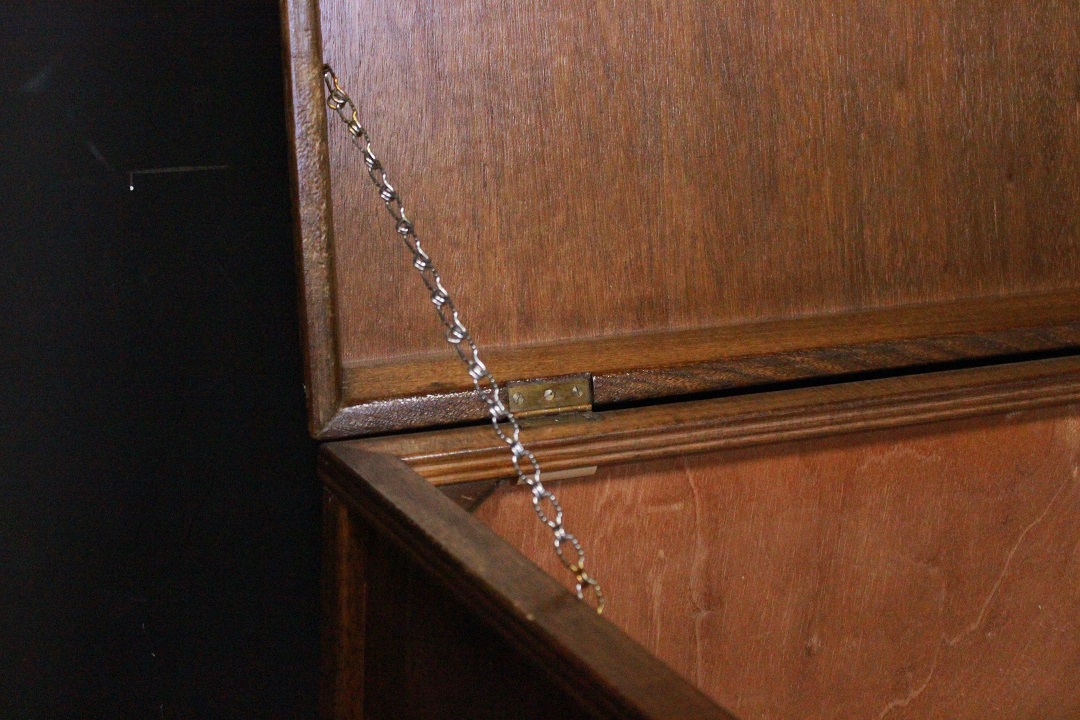 1179_cassettone_baule_legno_leggero_ruote_Brescia_Roncadelle_due_seconda_metà_XX_secolo_Inghilterra_inglese_UK_12