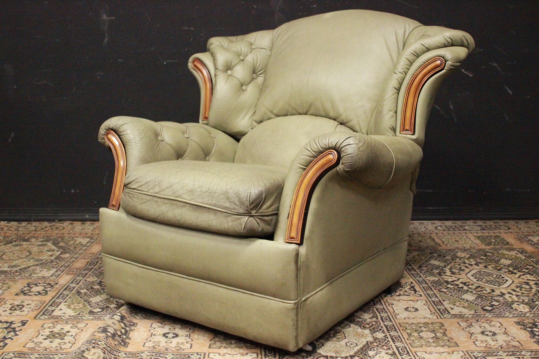 1180_poltrona_reclinabile_armchair_recliner_Chesterfield_Chester_originale_original_bergere_leather_pelle_verde_pallido_green_legno_wood_Brescia_Roncadelle_inglese_UK_4