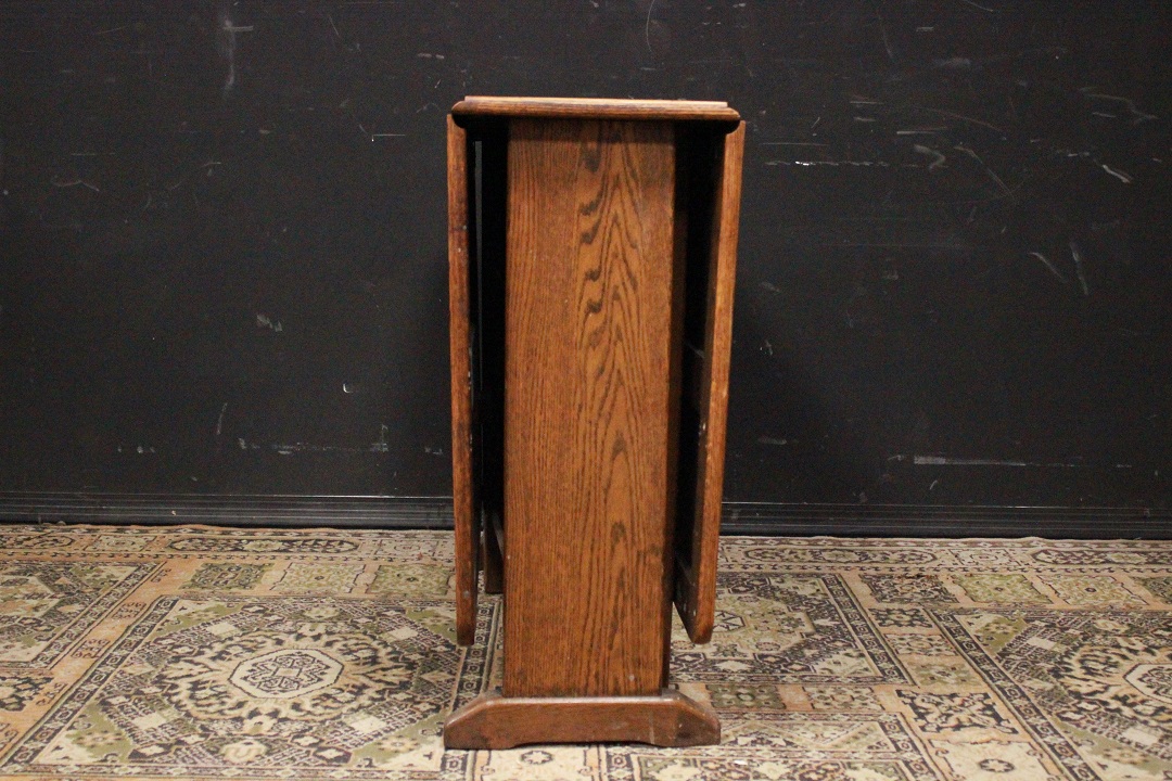 1181_tavolo_table_bandelle_legno_chiaro_wood_metà_Novecento_Brescia_Roncadelle_inglese_Inghilterra_UK_1