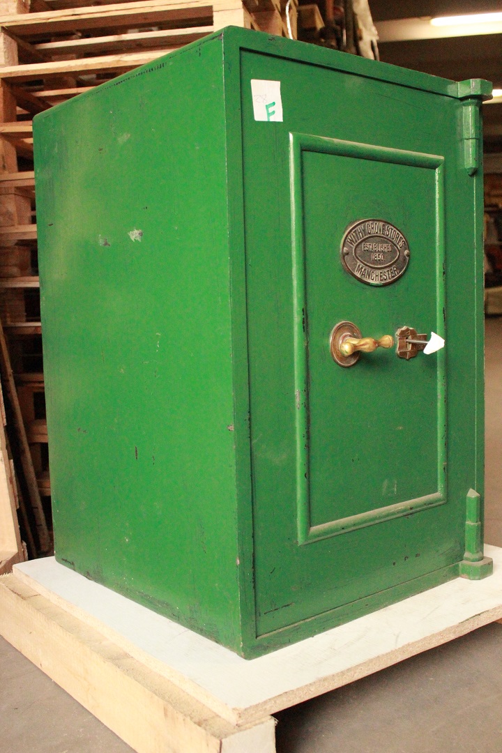 1199_cassaforte_safe_inglese_english_verde_green_chiave_key_Brescia_Roncadelle_800_1800_XIX_secolo_Inghilterra_UK_0