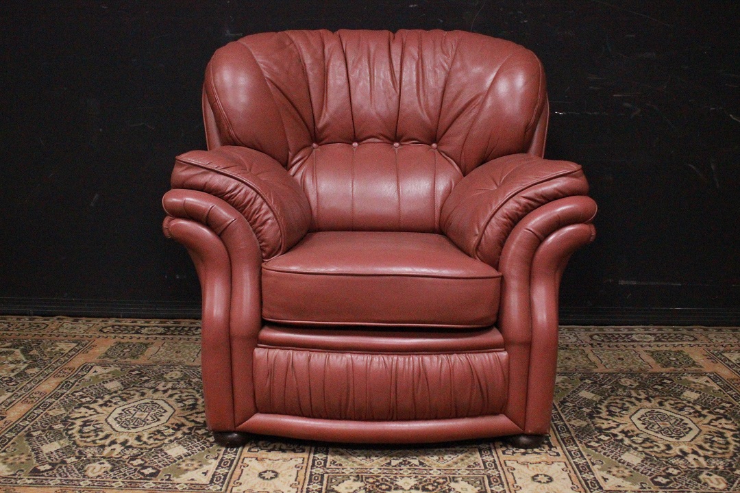 1209_poltrona_armchair_modello_Chesterfield_Chester_model_rosa_antica_Brescia_Roncadelle_originale_inglese_original_UK_pelle_leather_0