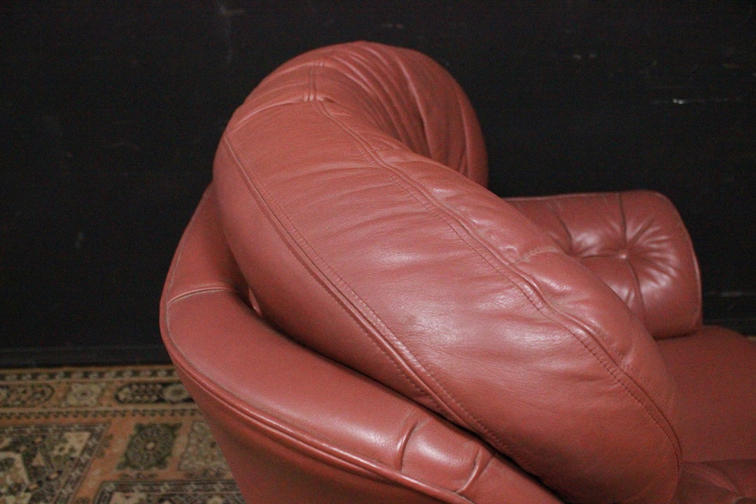 1209_poltrona_armchair_modello_Chesterfield_Chester_model_rosa_antica_Brescia_Roncadelle_originale_inglese_original_UK_pelle_leather_7